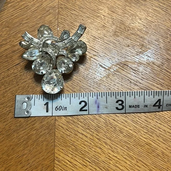 Vintage Eisenberg Brooch - Picture 2 of 4